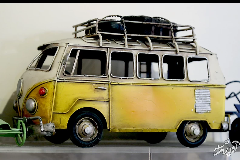 شاهین زنوزی